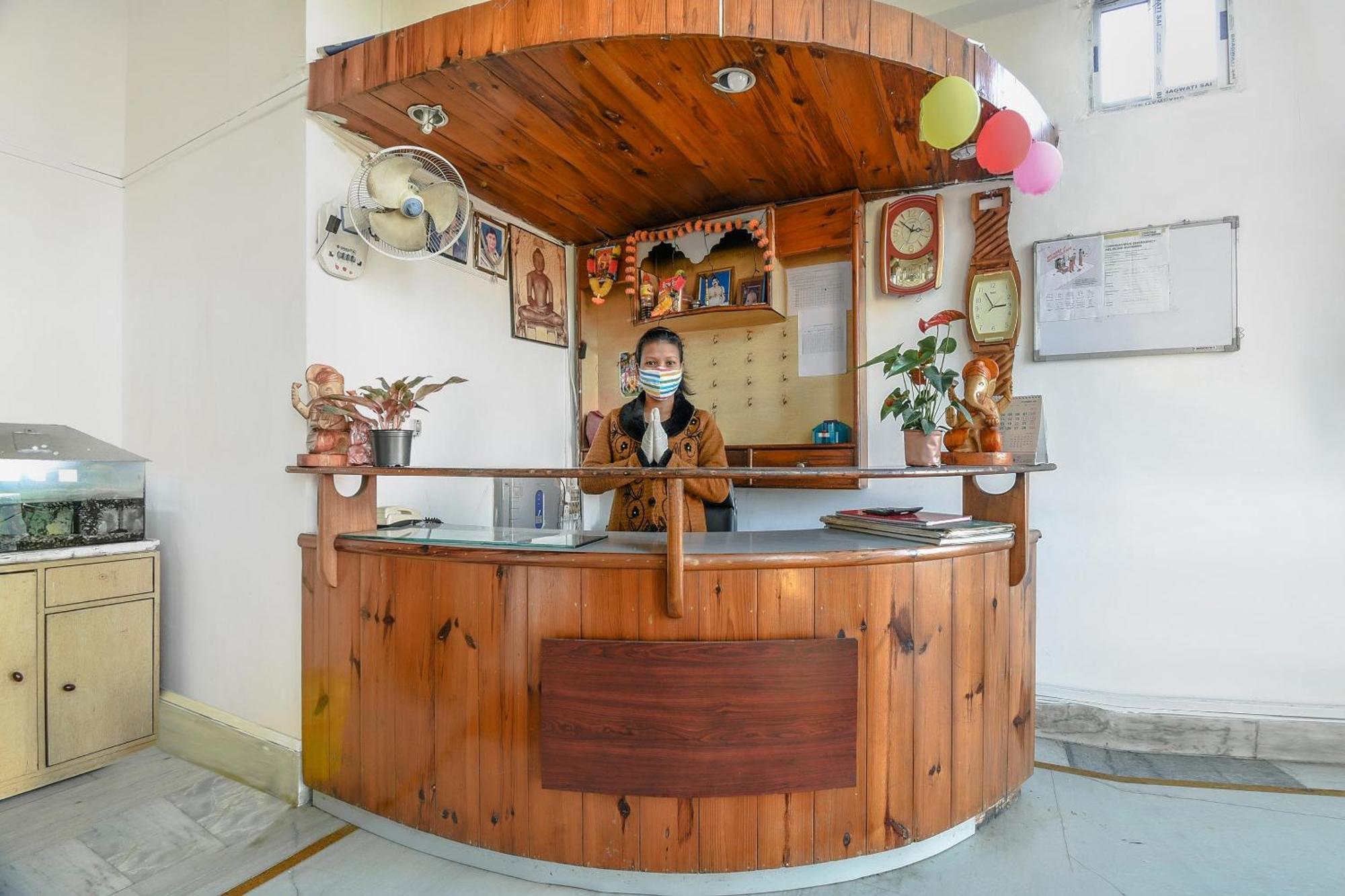 Oyo Flagship 71156 Hotel Jaybee'S Dibrugarh Exterior foto