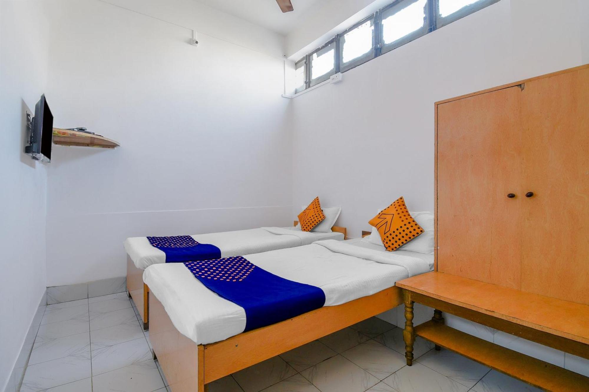 Oyo Flagship 71156 Hotel Jaybee'S Dibrugarh Exterior foto